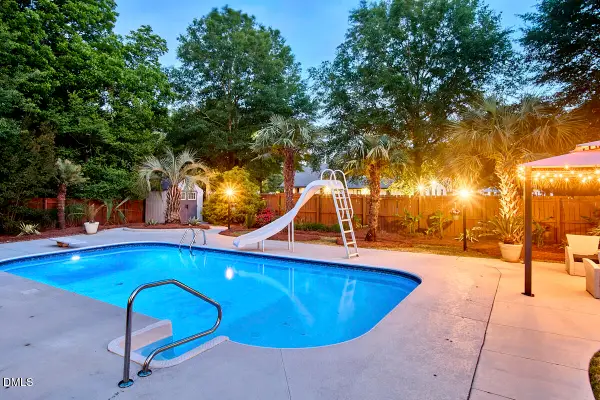 105 Weatherly Place, Cary, NC 27518