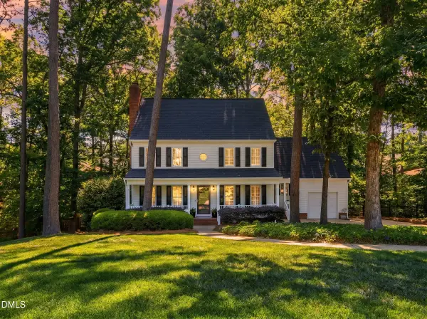 102 Medallion Circle, Cary, NC 27513