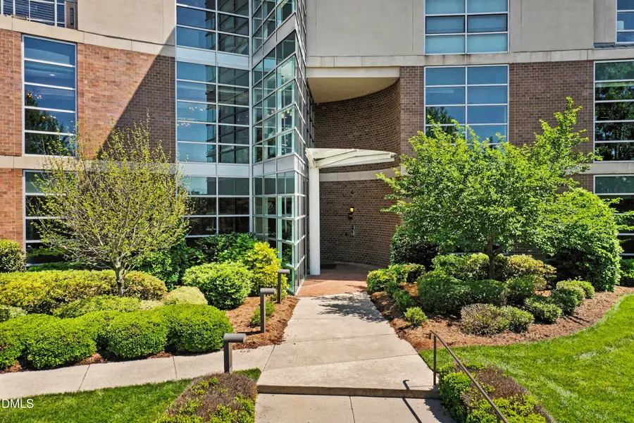 331 W Barbee Chapel Road, Chapel Hill, NC 27517 - #2