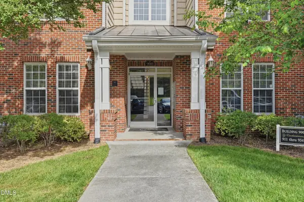 911 Providence Glen Drive, Chapel Hill, NC 27514