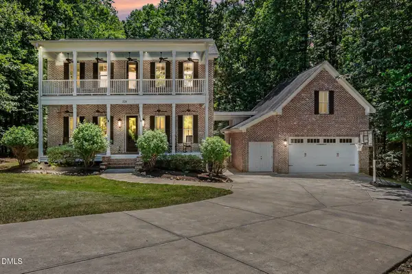 238 Alamo Court, Clayton, NC 27527