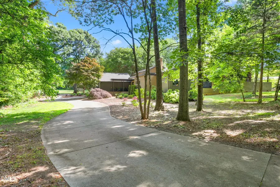 1040 Glenview Lane, Burlington, NC 27215 - #2