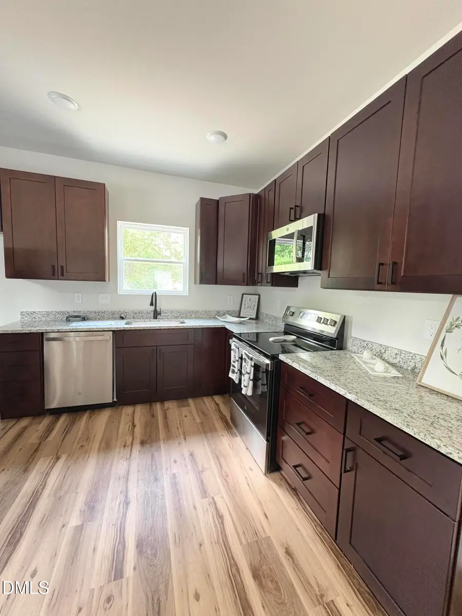 421 Crater Street, Burlington, NC 27217 - #3