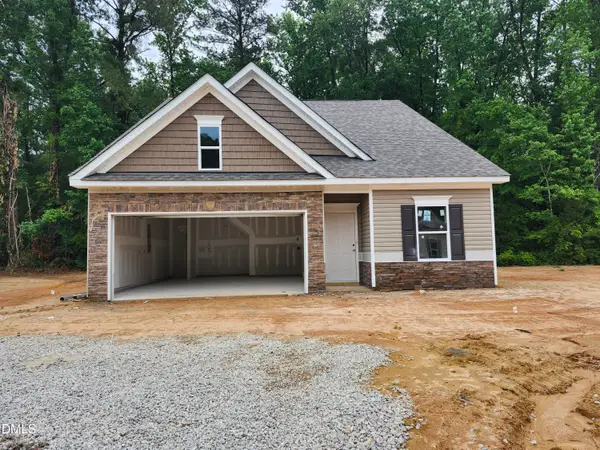 1673 Elk Run Drive, Fayetteville, NC 28312