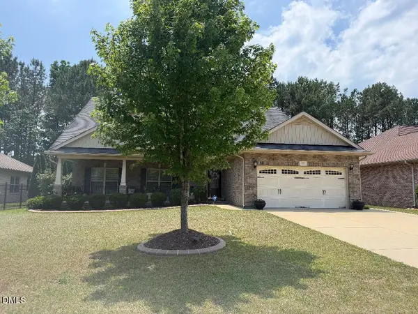 522 Sippihaw Oaks Drive, Fuquay Varina, NC 27526