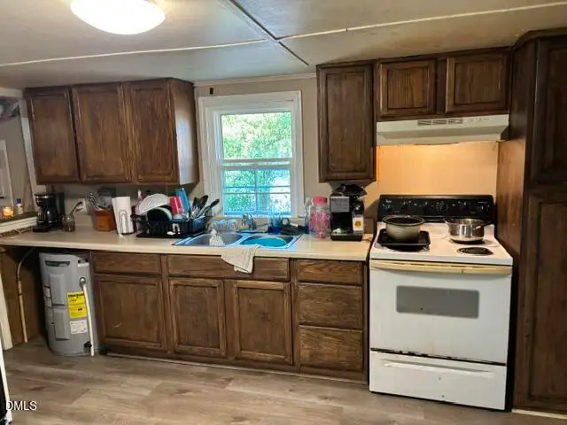 105 E Cole Street, Dunn, NC 28334 - #3