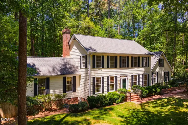 2 Foxridge Road, Chapel Hill, NC 27514