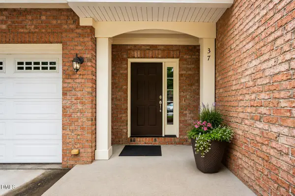 37 Abernathy Drive, Chapel Hill, NC 27517