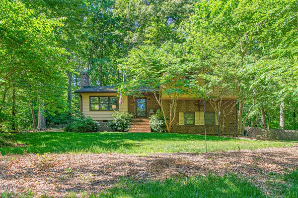 1832 Travis Lane, Burlington, NC 27217