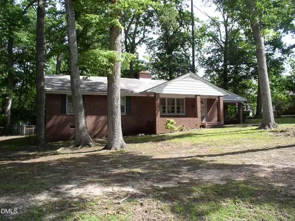 1820 S Garnett Street Extension, Henderson, NC 27536