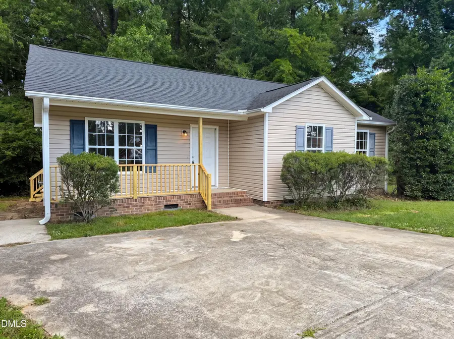 11 N Carolina Avenue, Benson, NC 27504 - #2