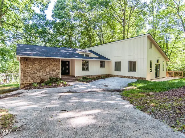 2004 Brocton Place, Durham, NC 27712