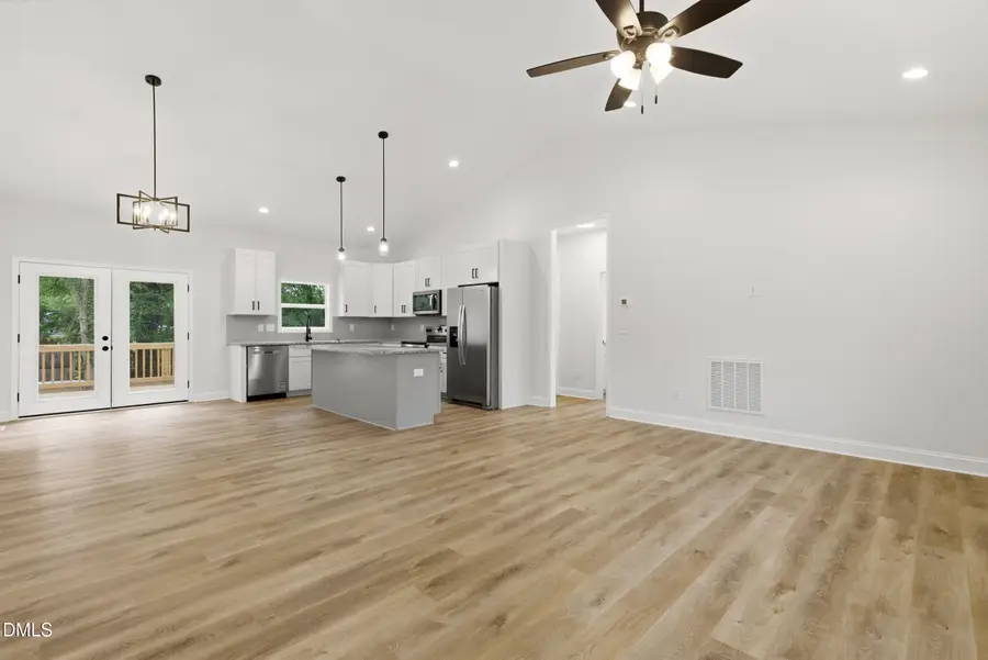 736 Chandler Avenue, Burlington, NC 27217 - #2