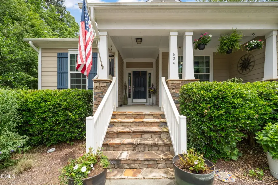 624 E Hatterleigh Avenue, Hillsborough, NC 27278 - #2