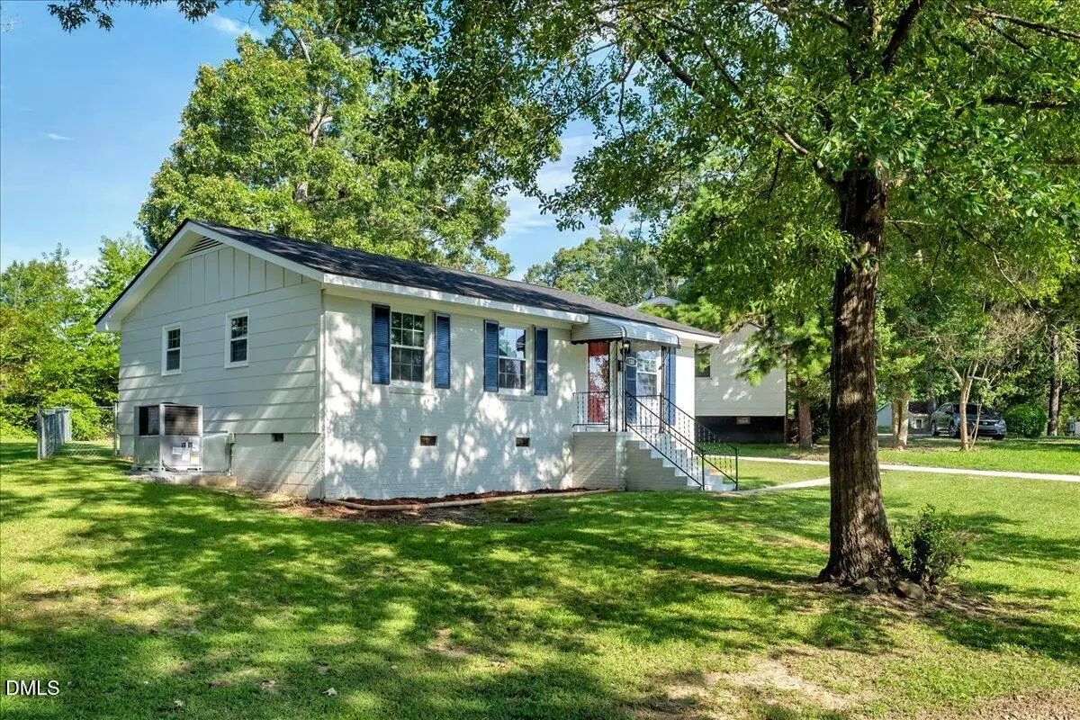 120 Southgate Drive, Roanoke Rapids, NC 27870 - #1