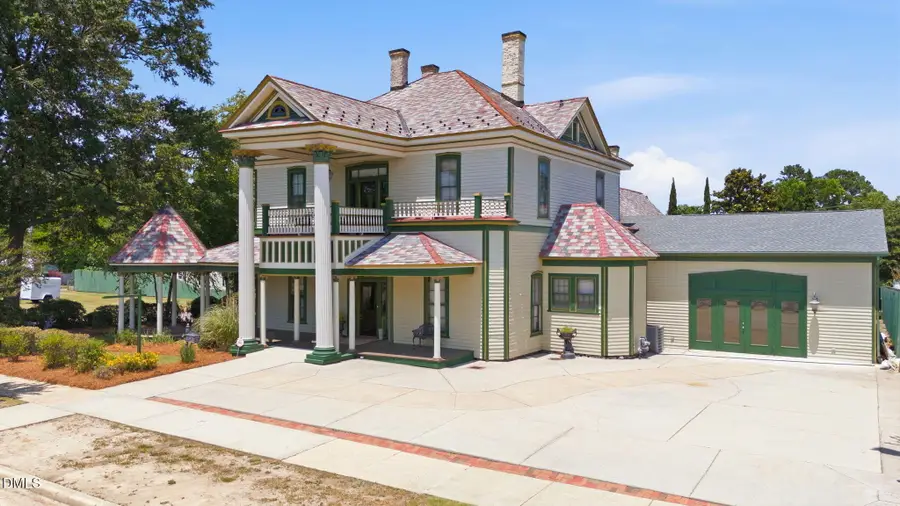 201 E Hill Street, Benson, NC 27504 - #2