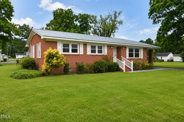 414 E Bostic Street, Beulaville, NC 28518