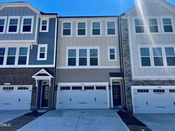 9039 Hazy Jade Way, Apex, NC 27523