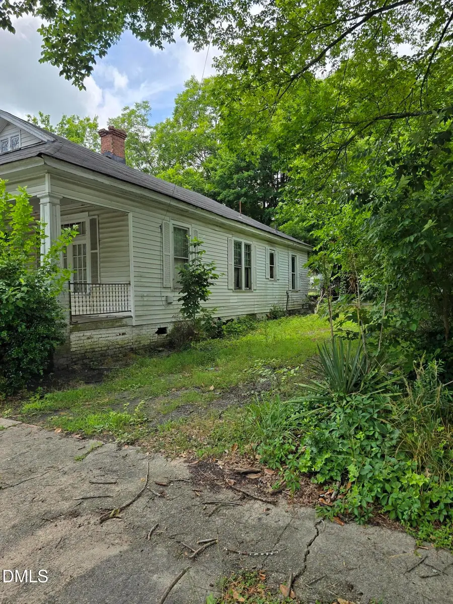 828 Nicholas Street, Henderson, NC 27536 - #2