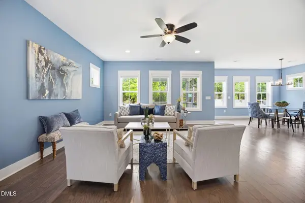 542 Beacon Ridge Boulevard, Chapel Hill, NC 27516