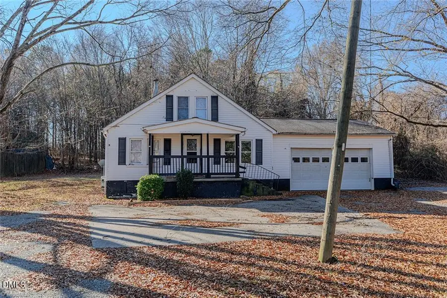 1364 Rauhut Street, Burlington, NC 27217 - #2