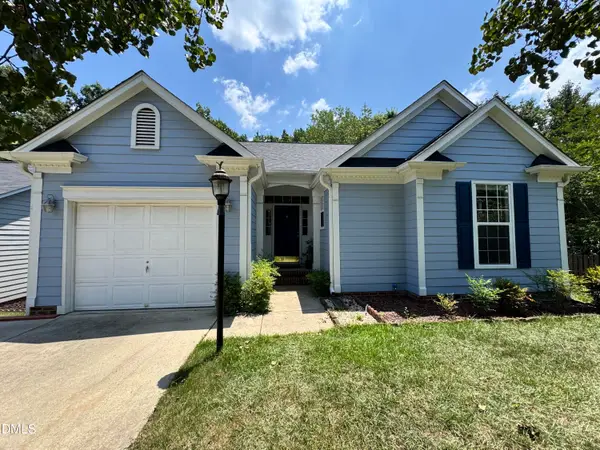 1004 Starkland Way, Holly Springs, NC 27540