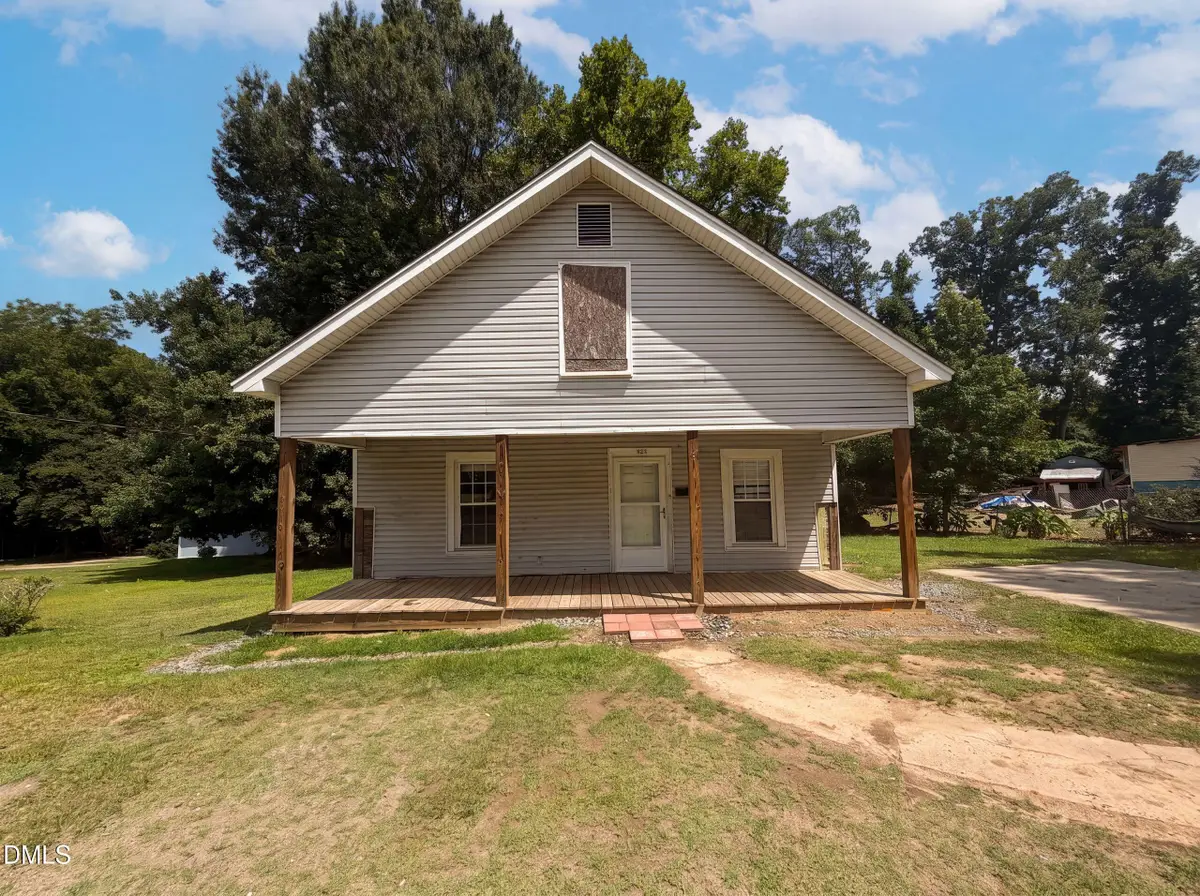 621 Mciver Street, Sanford, NC 27330 - #1
