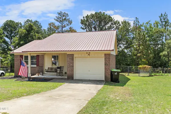 210 Eppingdale Drive, Spring Lake, NC 28390