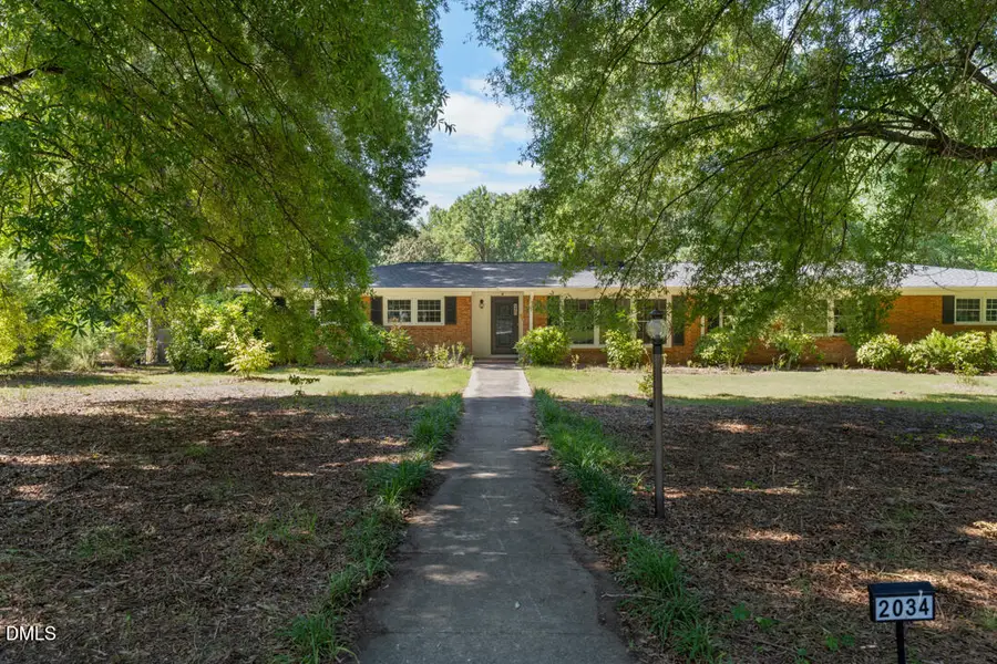 2034 Woodland Avenue, Burlington, NC 27215 - #2