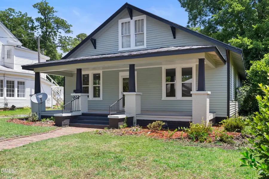 220 Beaman Street, Clinton, NC 28328 - #2