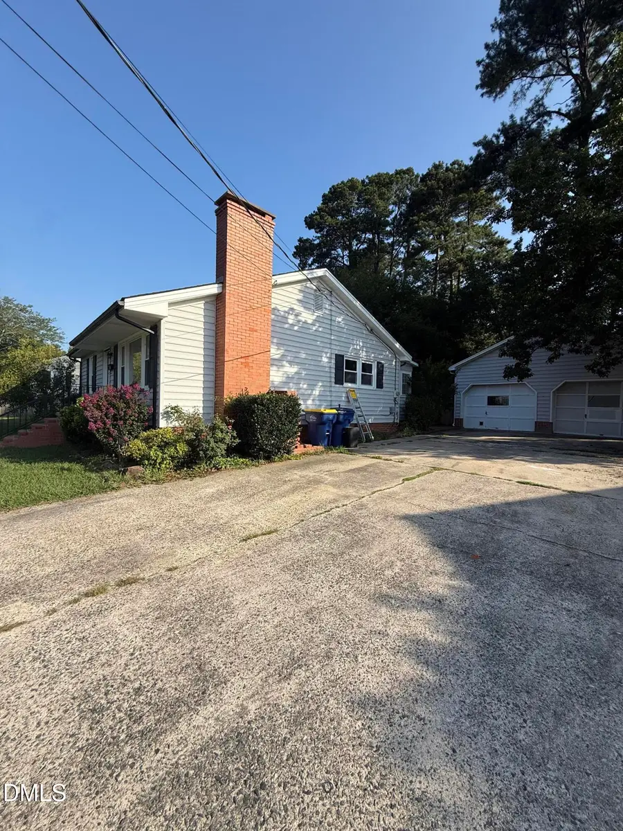 107 Central Avenue, Siler City, NC 27344 - #3