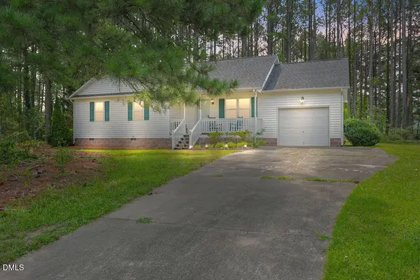 48 Hammerstone Drive, Fuquay Varina, NC 27526