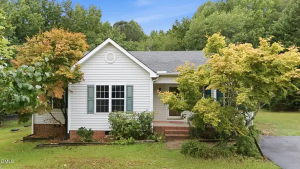5704 Stone Crystal Drive, Fuquay Varina, NC 27526