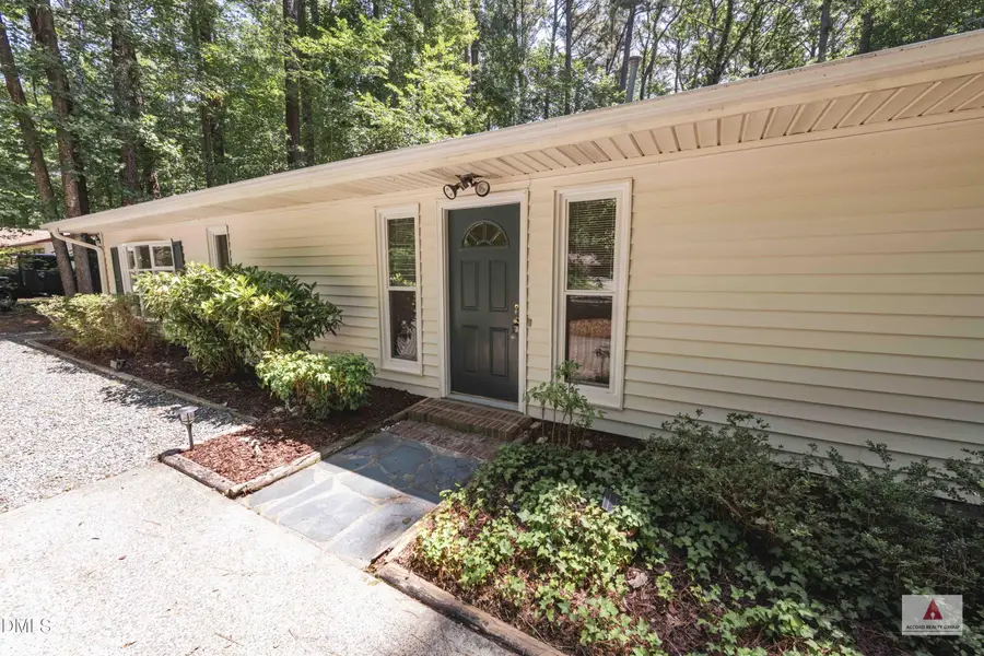 4 Winterberry Way, Chapel Hill, NC 27516 - #2
