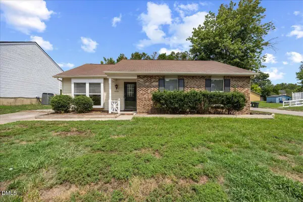 1621 River Knoll Drive, Raleigh, NC 27610
