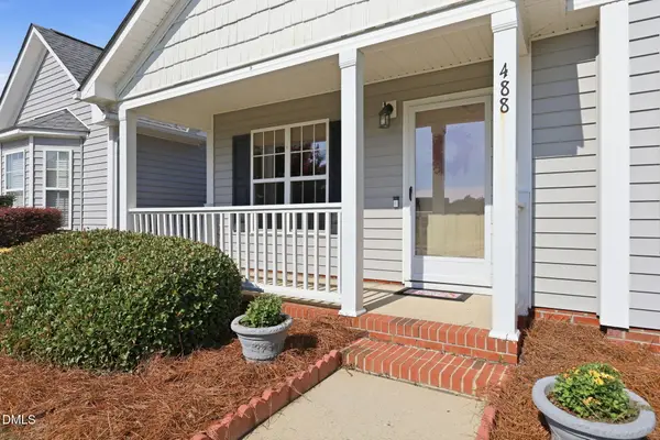 488 Pinecroft Drive, Clayton, NC 27520