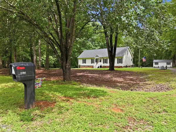 1507 Rainbow Circle, Oxford, NC 27565