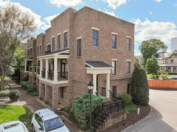 530 John Haywood Way, Raleigh, NC 27604