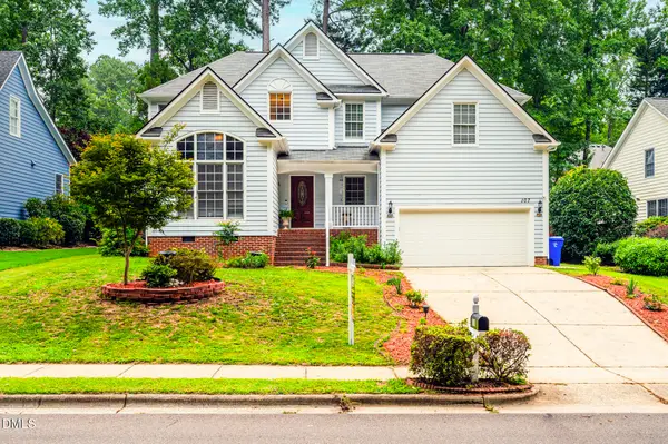 107 Lonebrook Drive, Chapel Hill, NC 27516