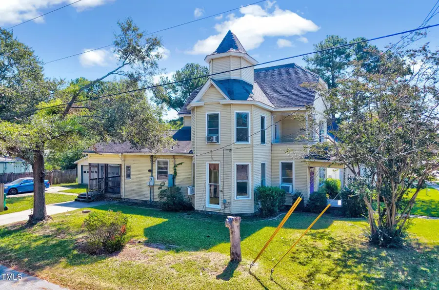 300 E 2nd Street, Kenly, NC 27542 - #3