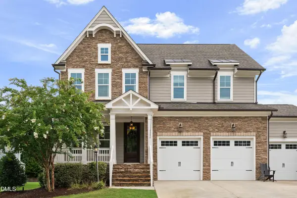 828 Rambling Oaks Lane, Holly Springs, NC 27540