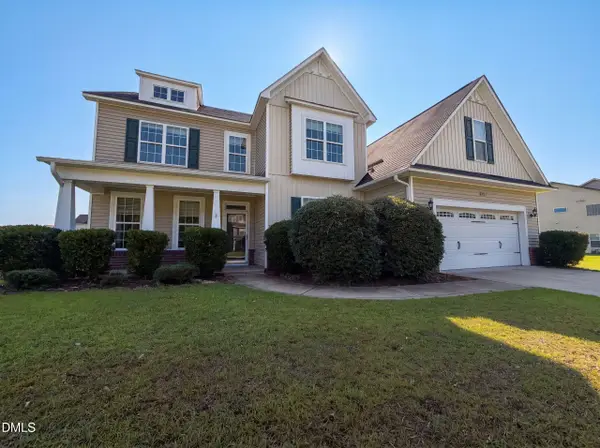 940 Pecan Grove Loop, Hope Mills, NC 28348