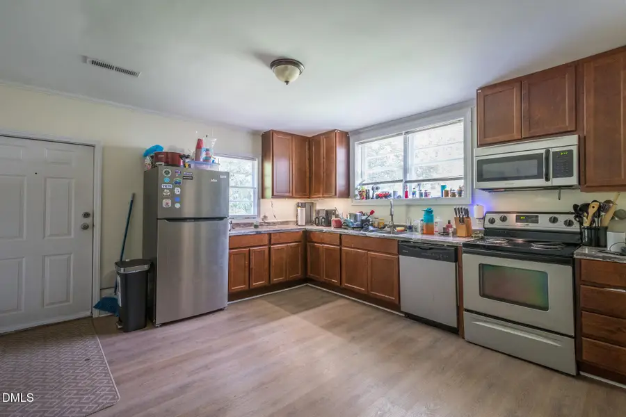 519 E Walnut Avenue, Wake Forest, NC 27587 - #2