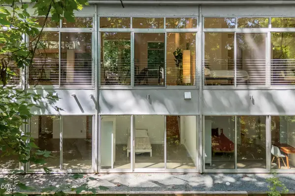 106 Glass House Lane, Carrboro, NC 27510