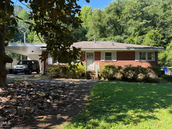 12 S Circle Drive, Chapel Hill, NC 27516