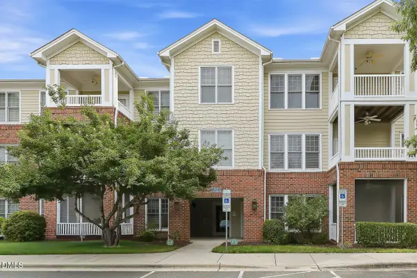 918 Portstewart Drive, Cary, NC 27519