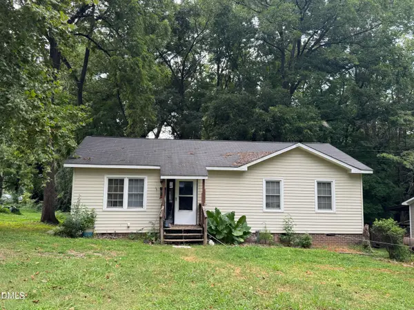 138 W Dolphin Street, Siler City, NC 27344