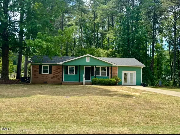 231 Pineland Avenue, Clayton, NC 27520