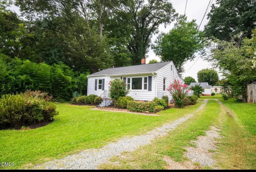 611 E Finch Street, Siler City, NC 27344 - #2