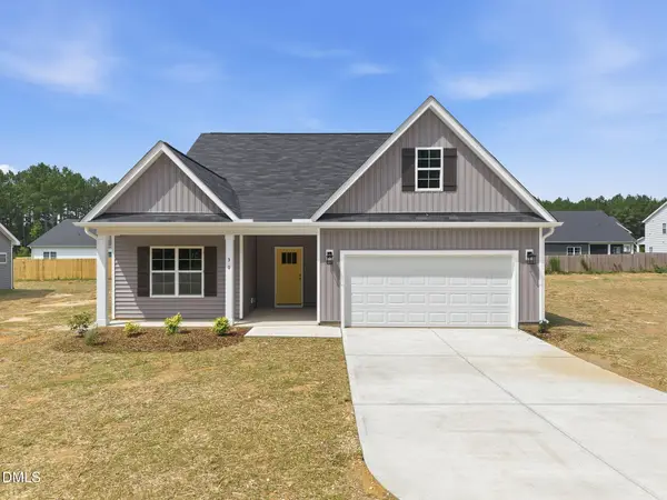 30 Loganberry Avenue, Bunnlevel, NC 28323